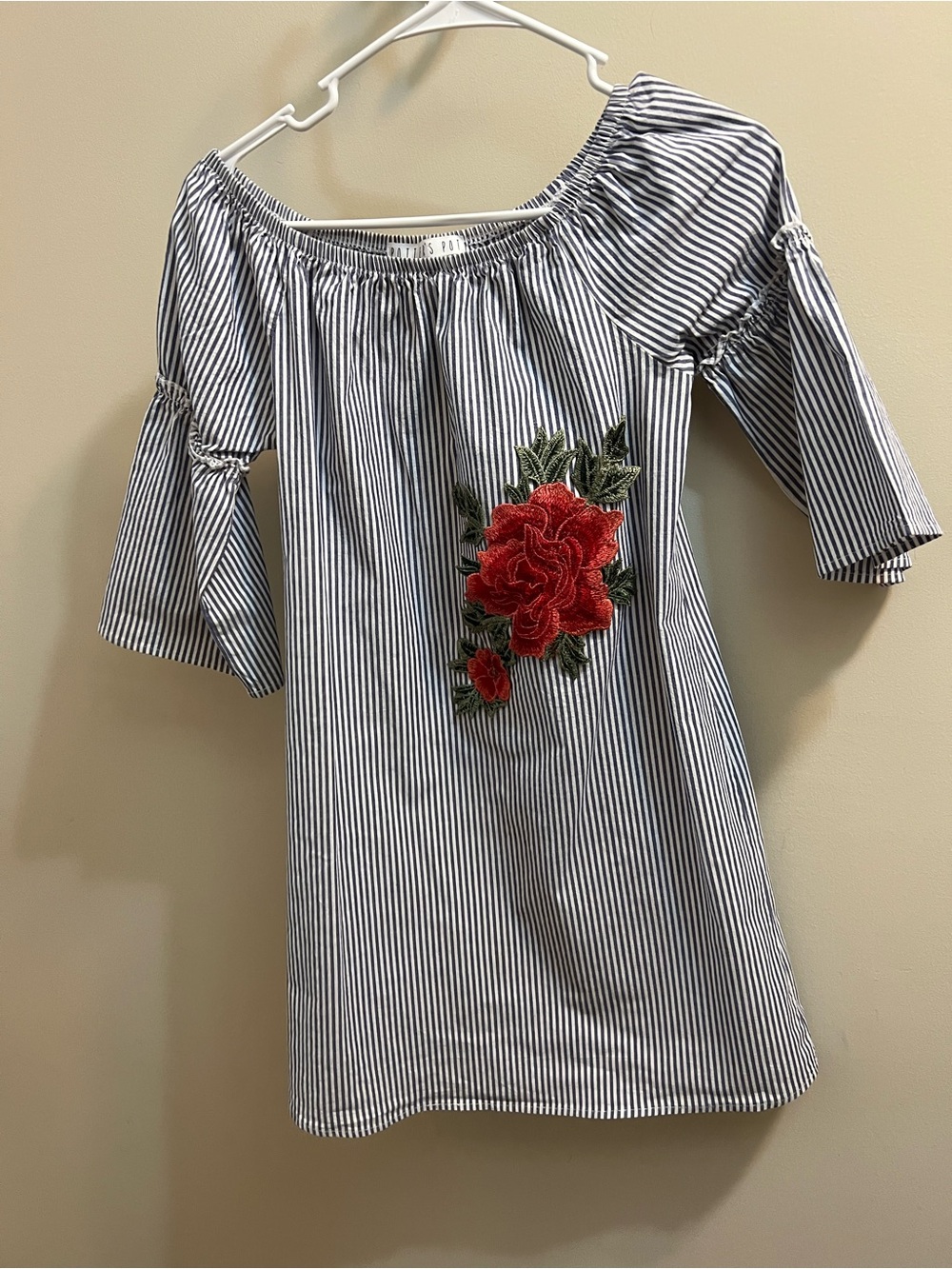 Potters Pot Blue White Striped OffShoulder Dress with Red Floral Appliqué XS/S